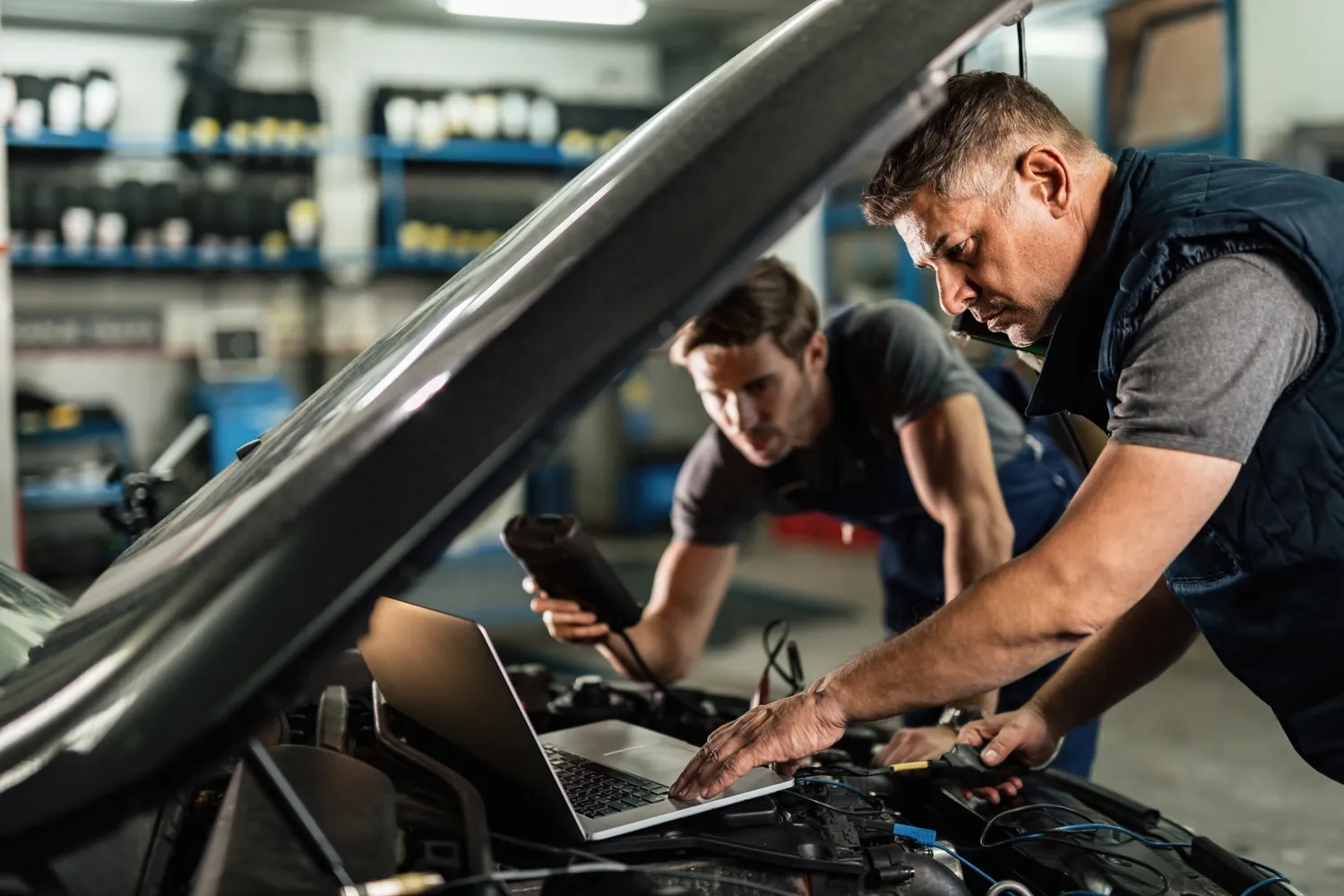 Understanding Computers In Cars: How Auto Technician Jobs Have Evolved | Tech Web Space